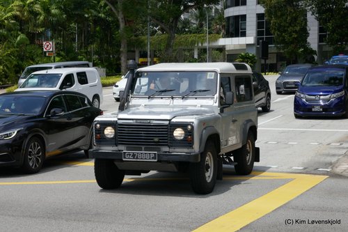 Land Rover Defender