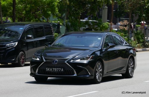 Lexus ES300h