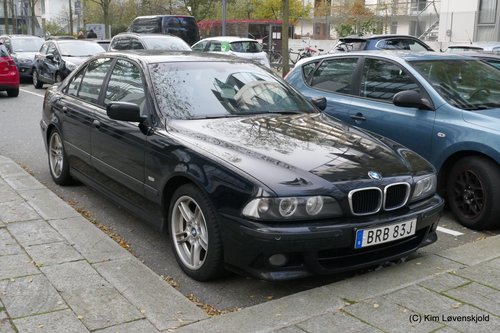 2002' BMW 525i