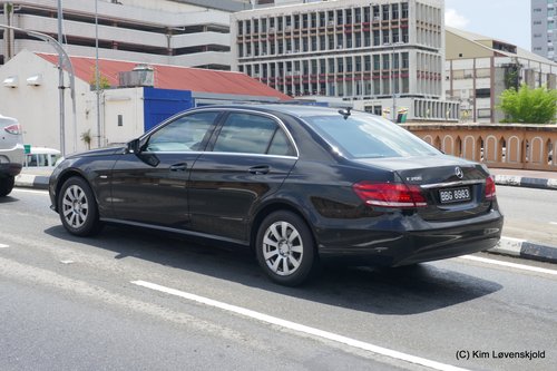 Mercedes E200