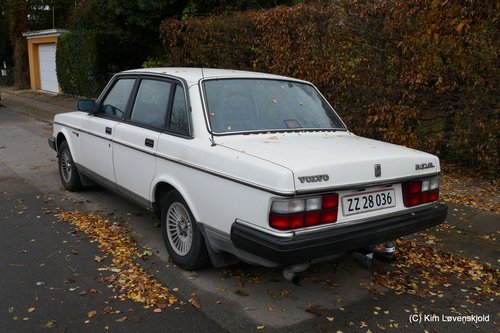 1988' Volvo 240GL