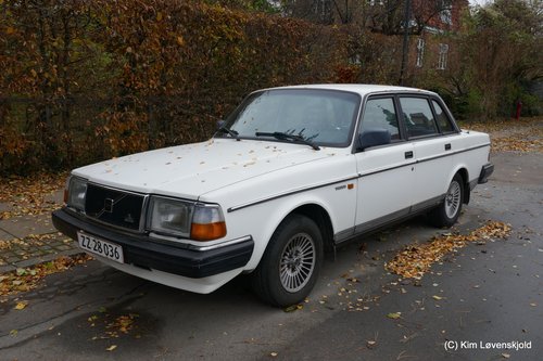 1988' Volvo 240GL