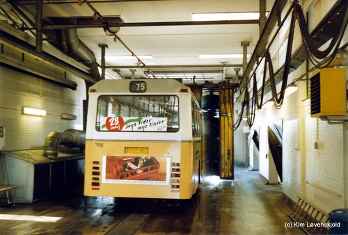 1977' Leyland DAB serie 4 LS 575-680/5
