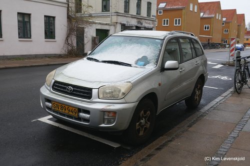 2002' Toyota RAV4 Van