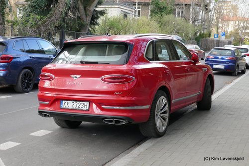 Bentley Bentayga Azure Hybrid