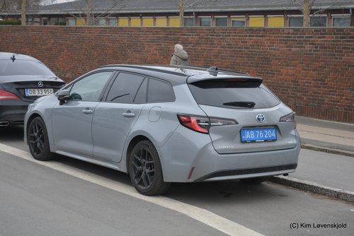 2022' Toyota Corolla Touring Sports Hybrid