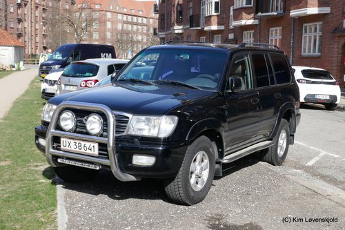 2001' Toyota LandCruiser