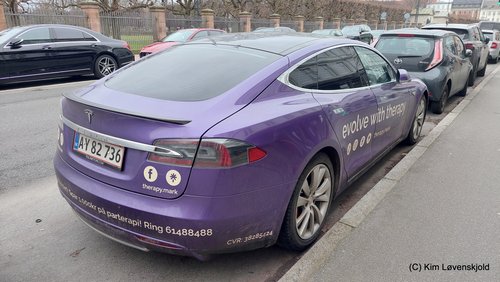 2015' Tesla Model S 90D
