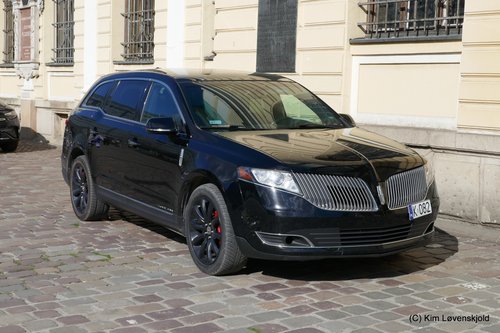 Lincoln Town Car MKT AWD