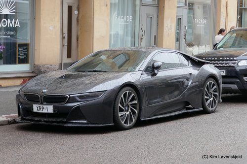 BMW i8
