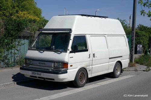 Mazda E2200