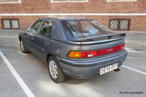 1992' Mazda 323F