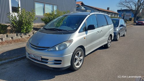 2003' Toyota Previa