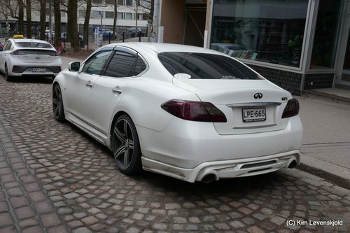 Infiniti Q70