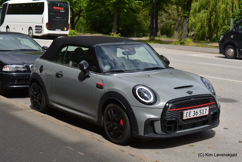 2021' MINI John Cooper Works Cabriolet