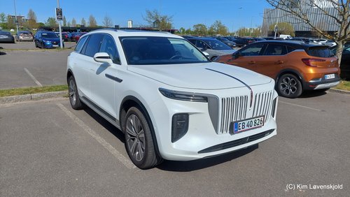 2024' Hongqi E-HS9