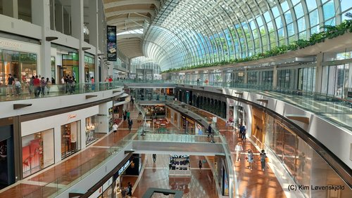 Marina Bay Sands shopping center