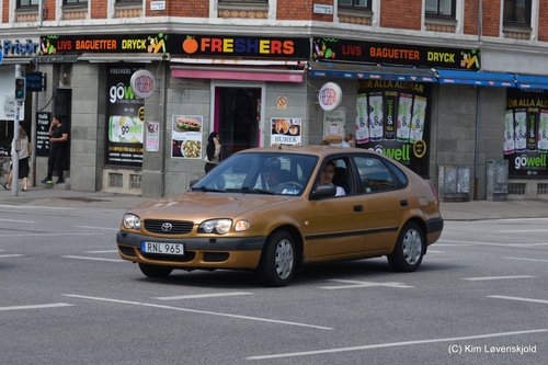 2000' Toyota Corolla