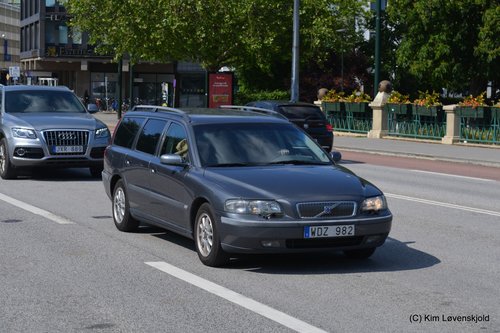 2004' Volvo V70