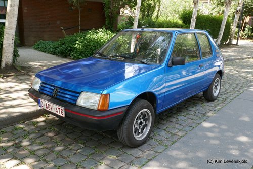 Peugeot 205