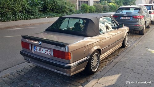 BMW 325i Cabriolet
