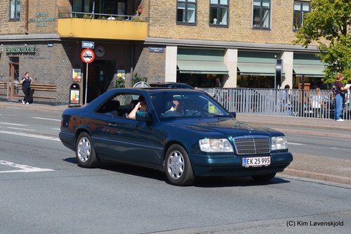 1994' Mercedes E220 Coupé