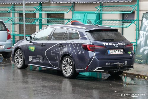 2023' Toyota Corolla Touring Sports Hybrid