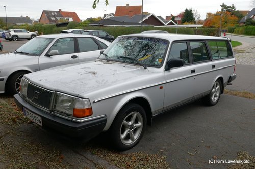 1993' Volvo 240 GL