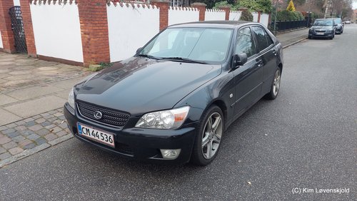 2003' Lexus IS 200