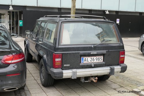 1993' Jeep Cherokee