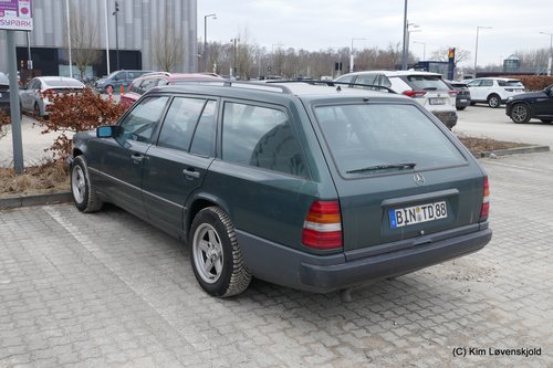 Mercedes S124