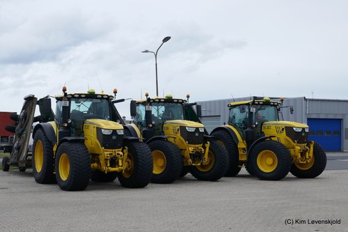 2019' & 2016' John Deere 6215