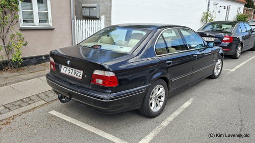 2002' BMW 525i