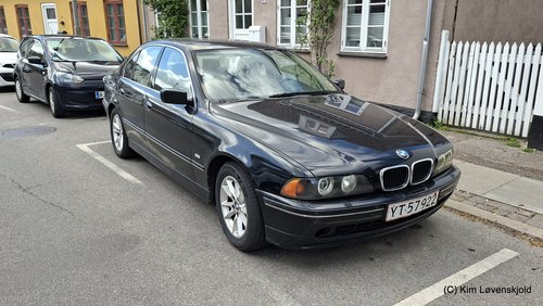 2002' BMW 525i