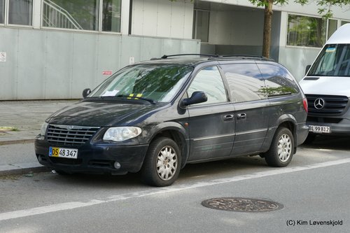 2005' Chrysler Grand Voyager Van 2,8 CRD