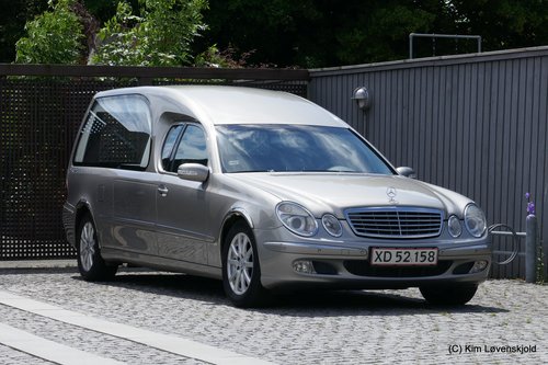 2004' Mercedes E270 CDI (S211)