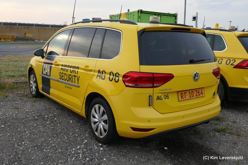 2016' Volkswagen Touran