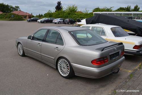 Mercedes W210