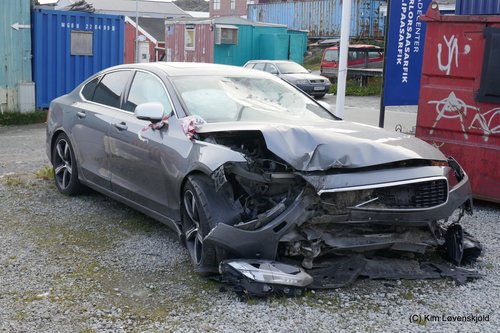 Volvo S90 T8