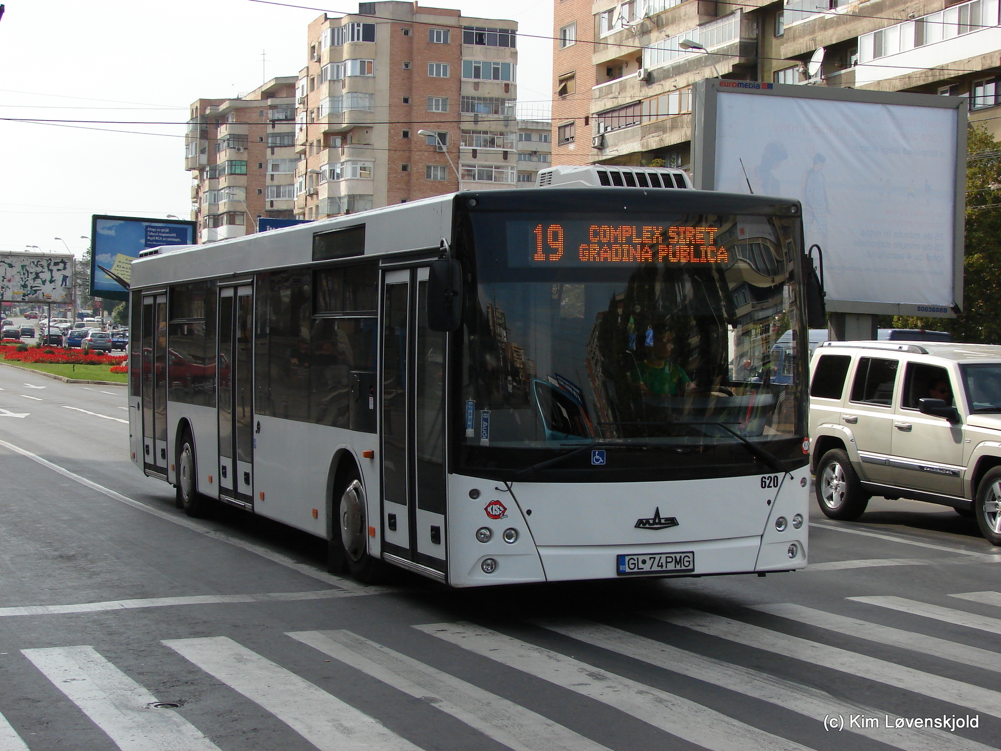 2008' MAZ 203