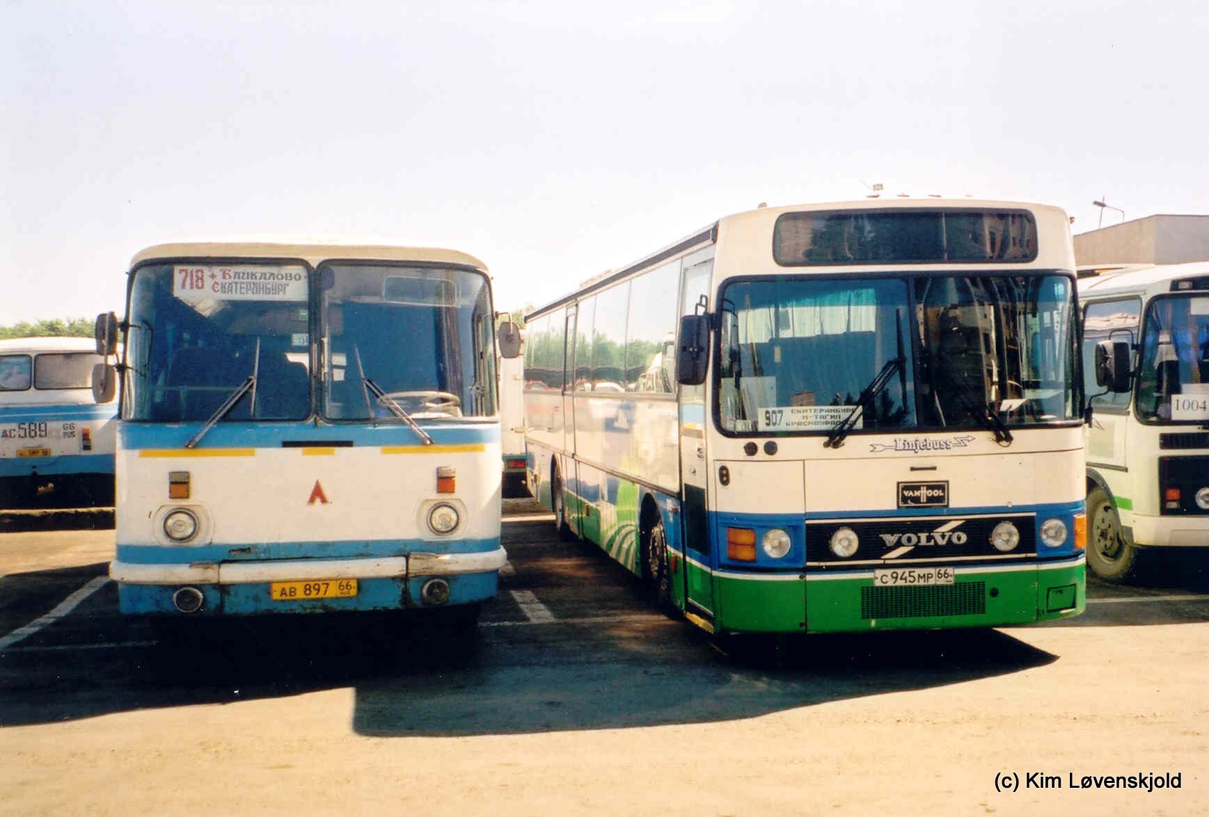 LAZ 695 & Volvo B10M Van Hool Alizée