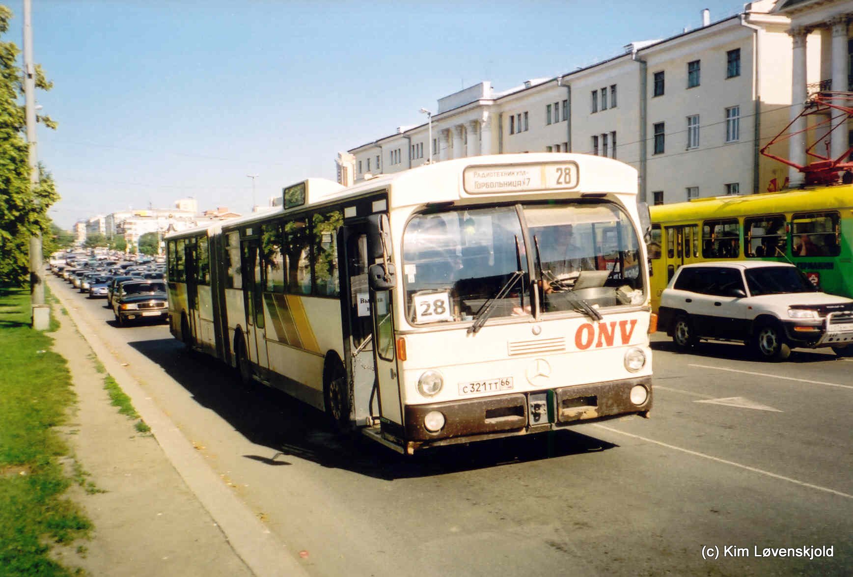Mercedes O305G