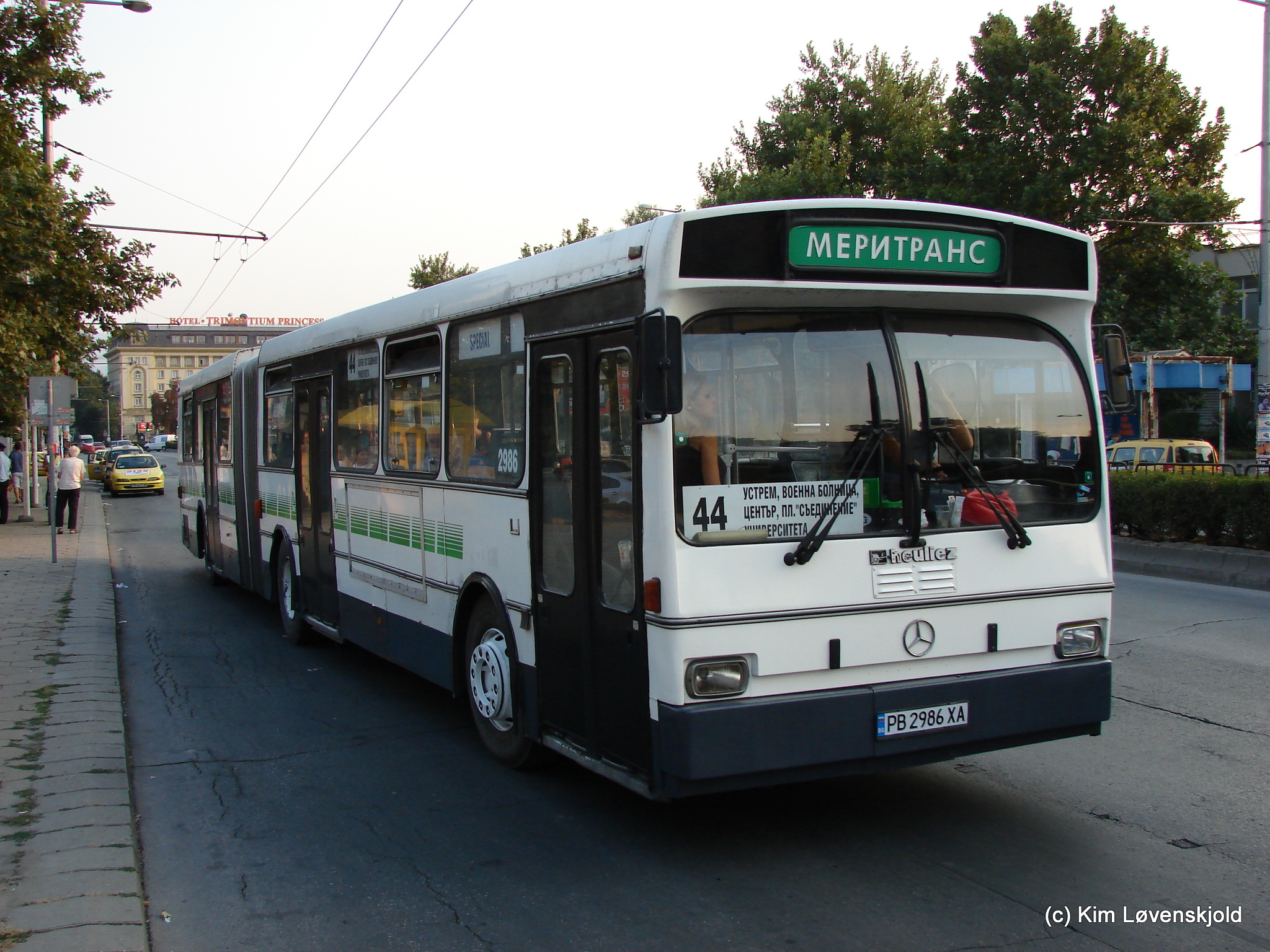 Mercedes O305G