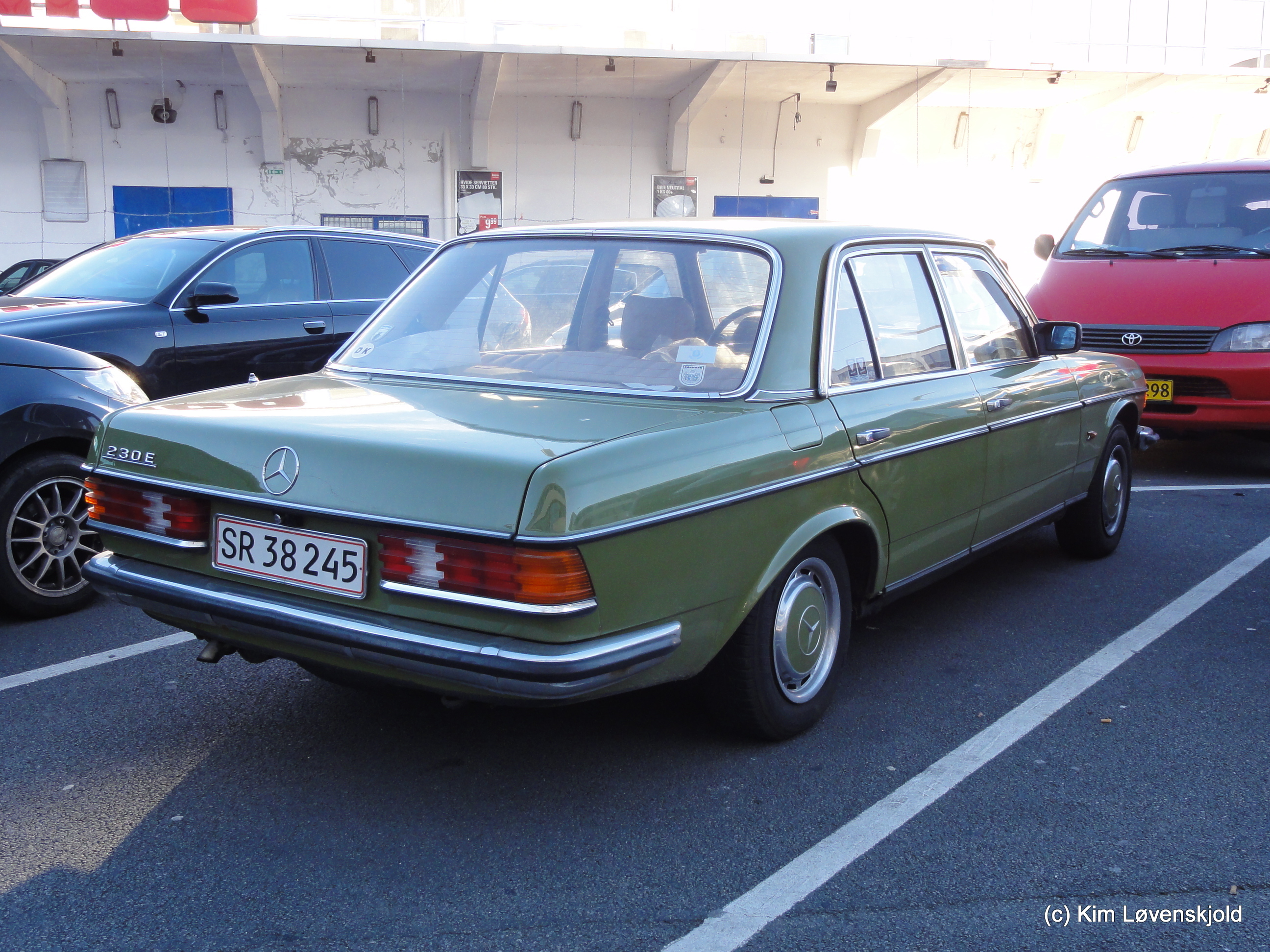1981' Mercedes 230E