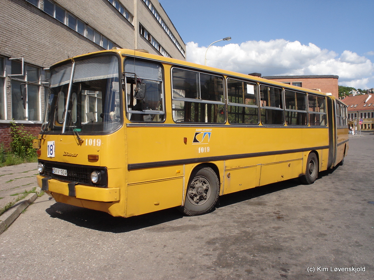 1989' Ikarus 280