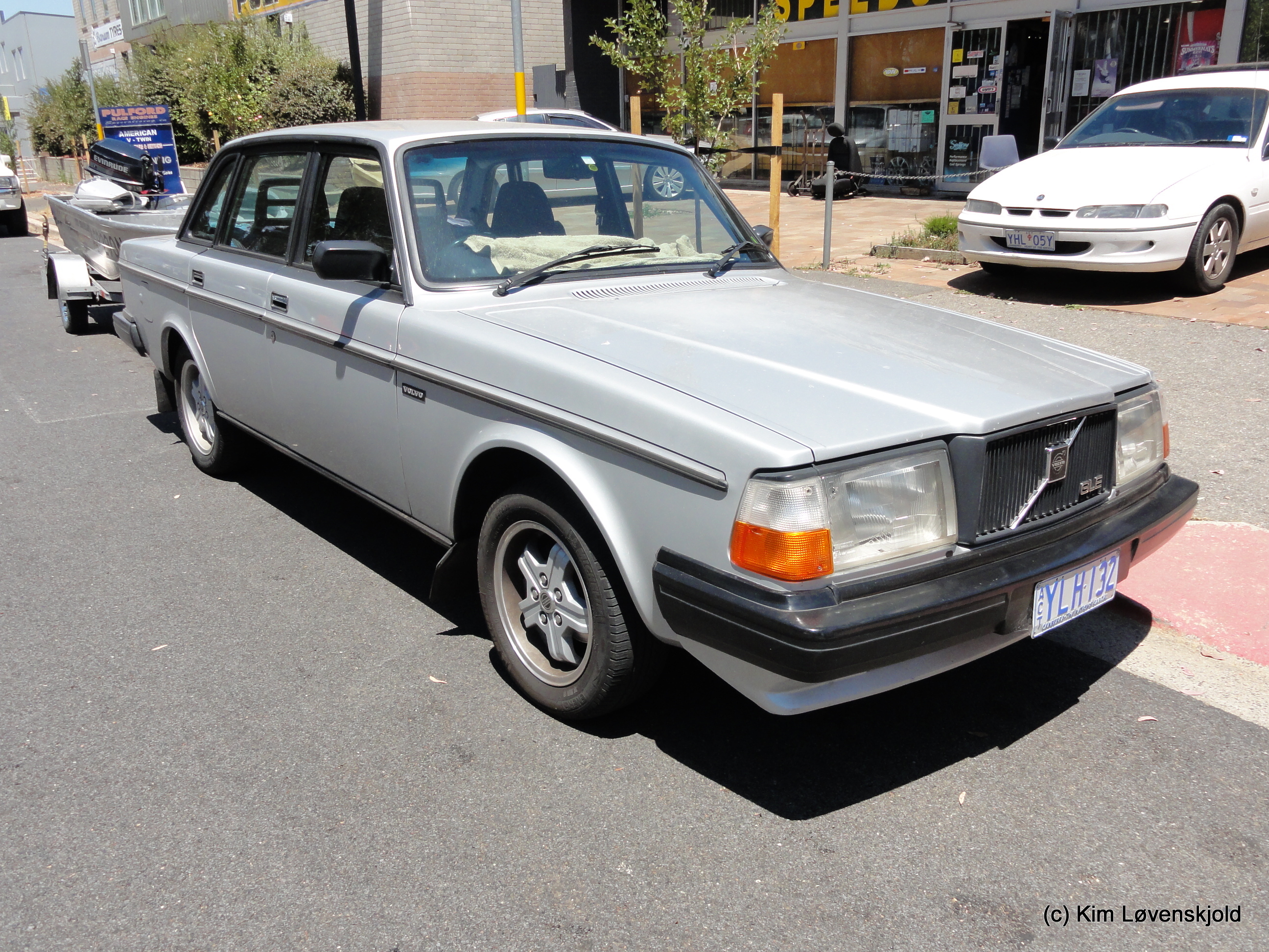 1984' Volvo 240 GLE