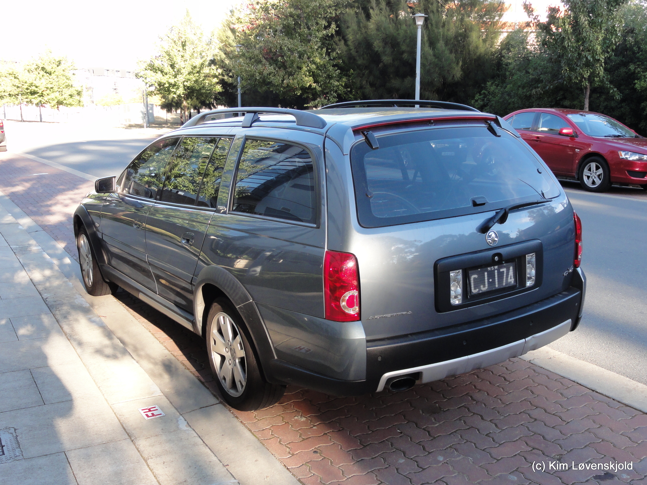 Holden Adventra
