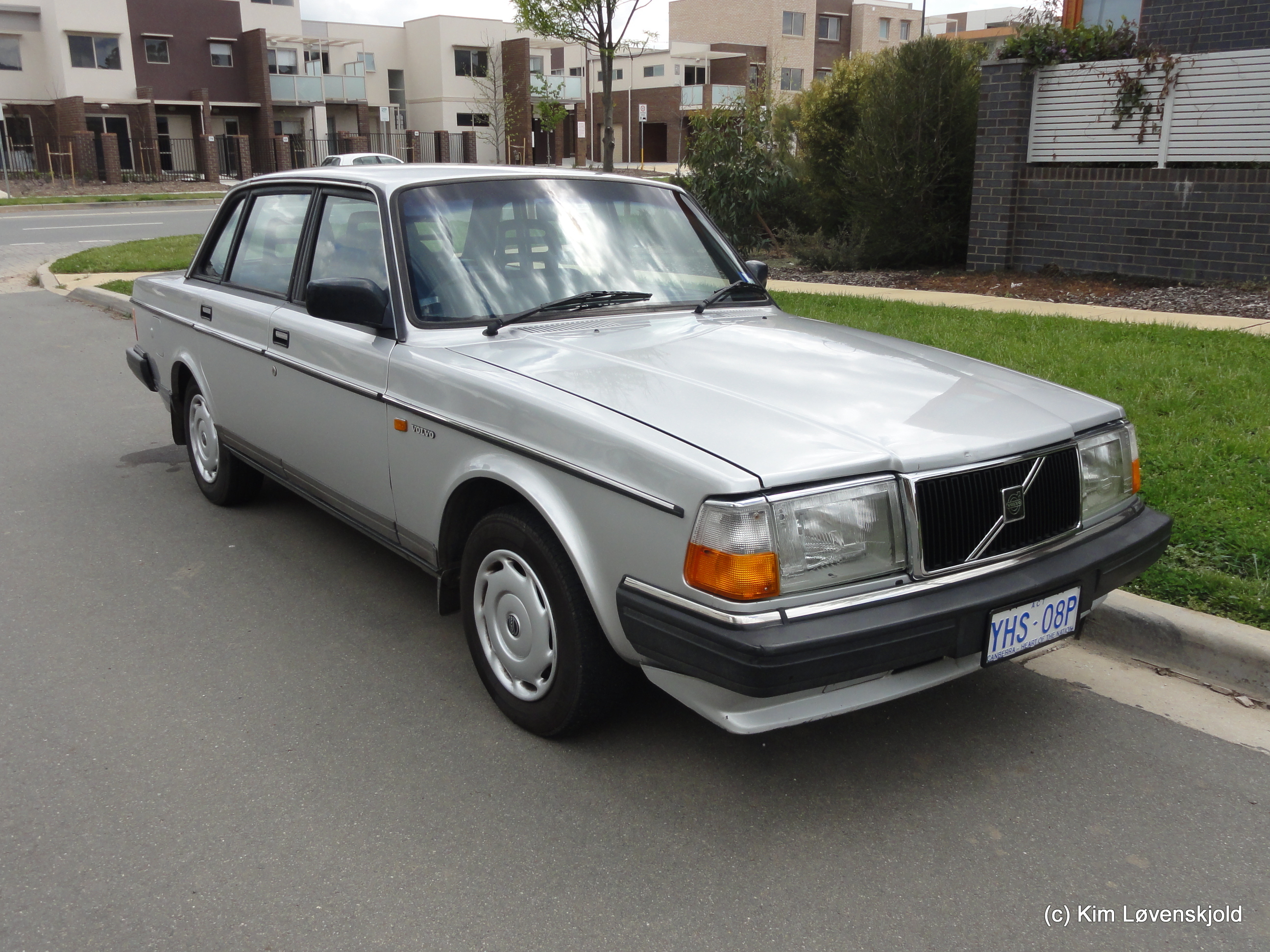 1989' Volvo 240GL