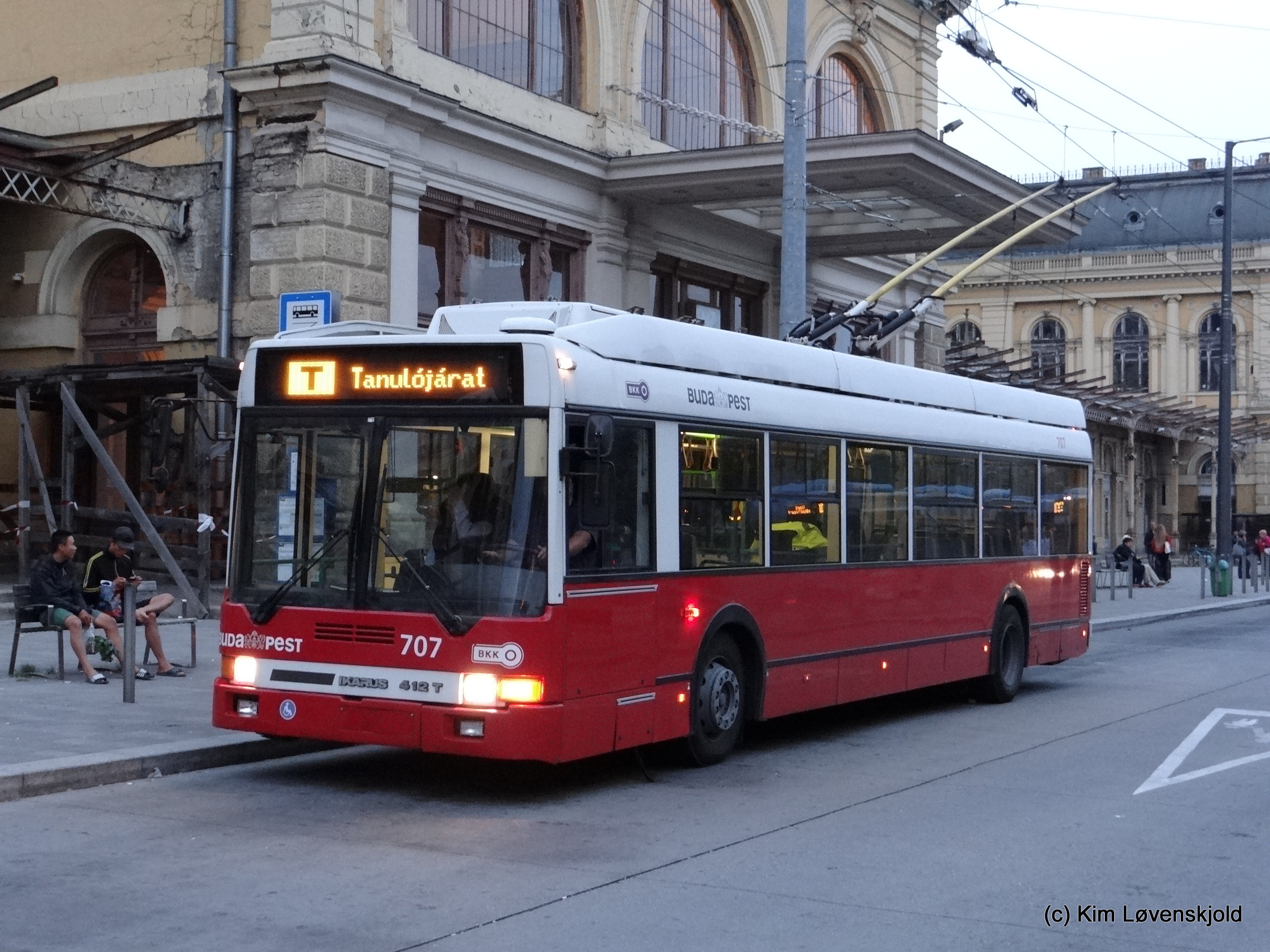 Ikarus 412T