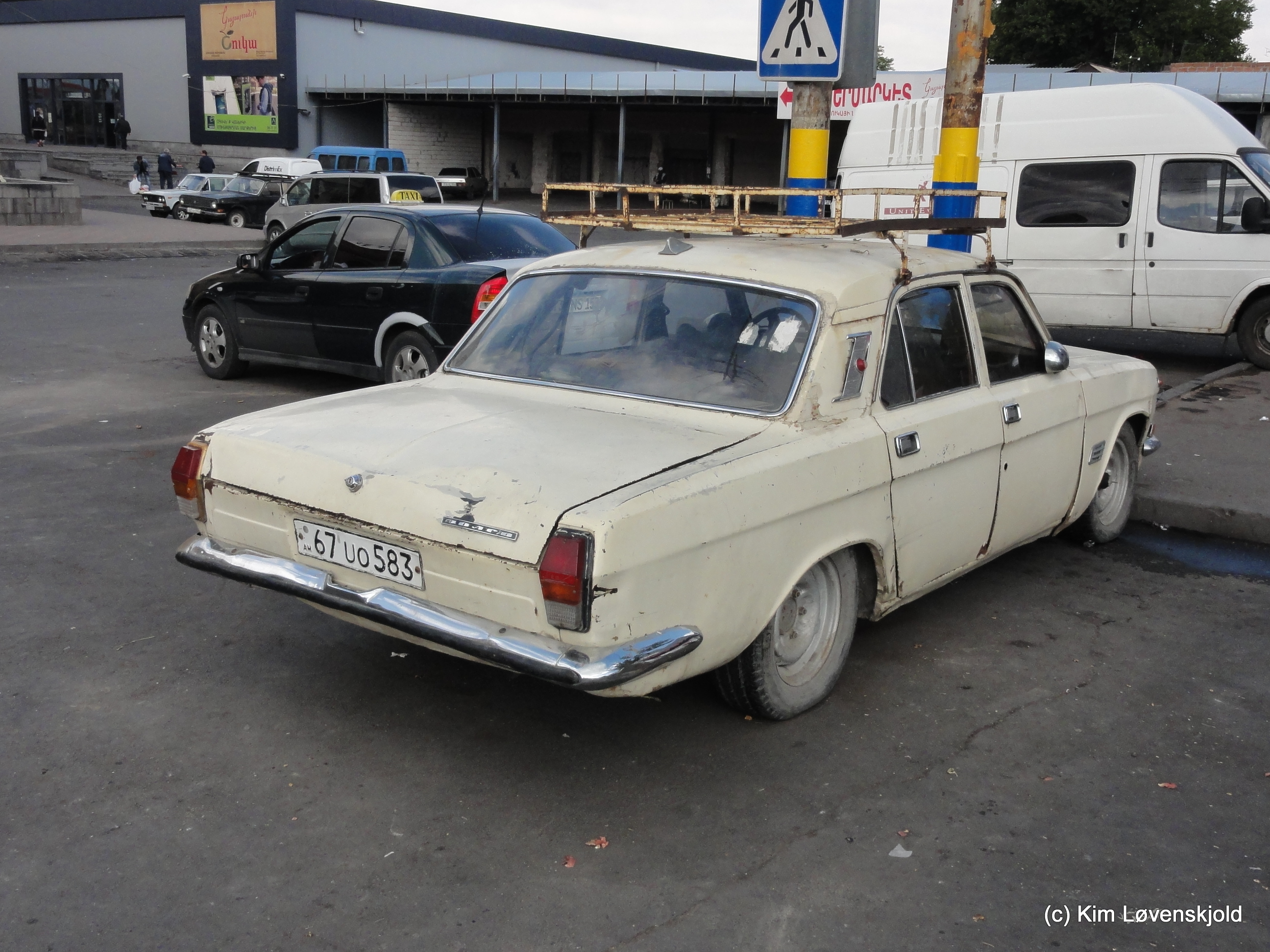 GAZ Volga 24